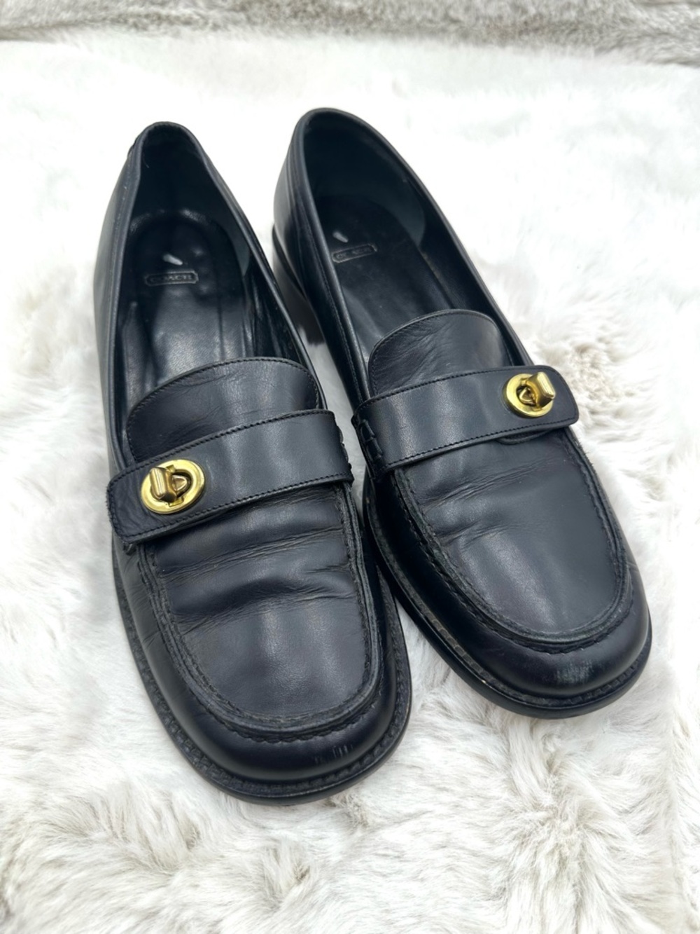 Vintage COACH Black Leather Turn Lock Loafers Womens Size 8 Gold Hardware